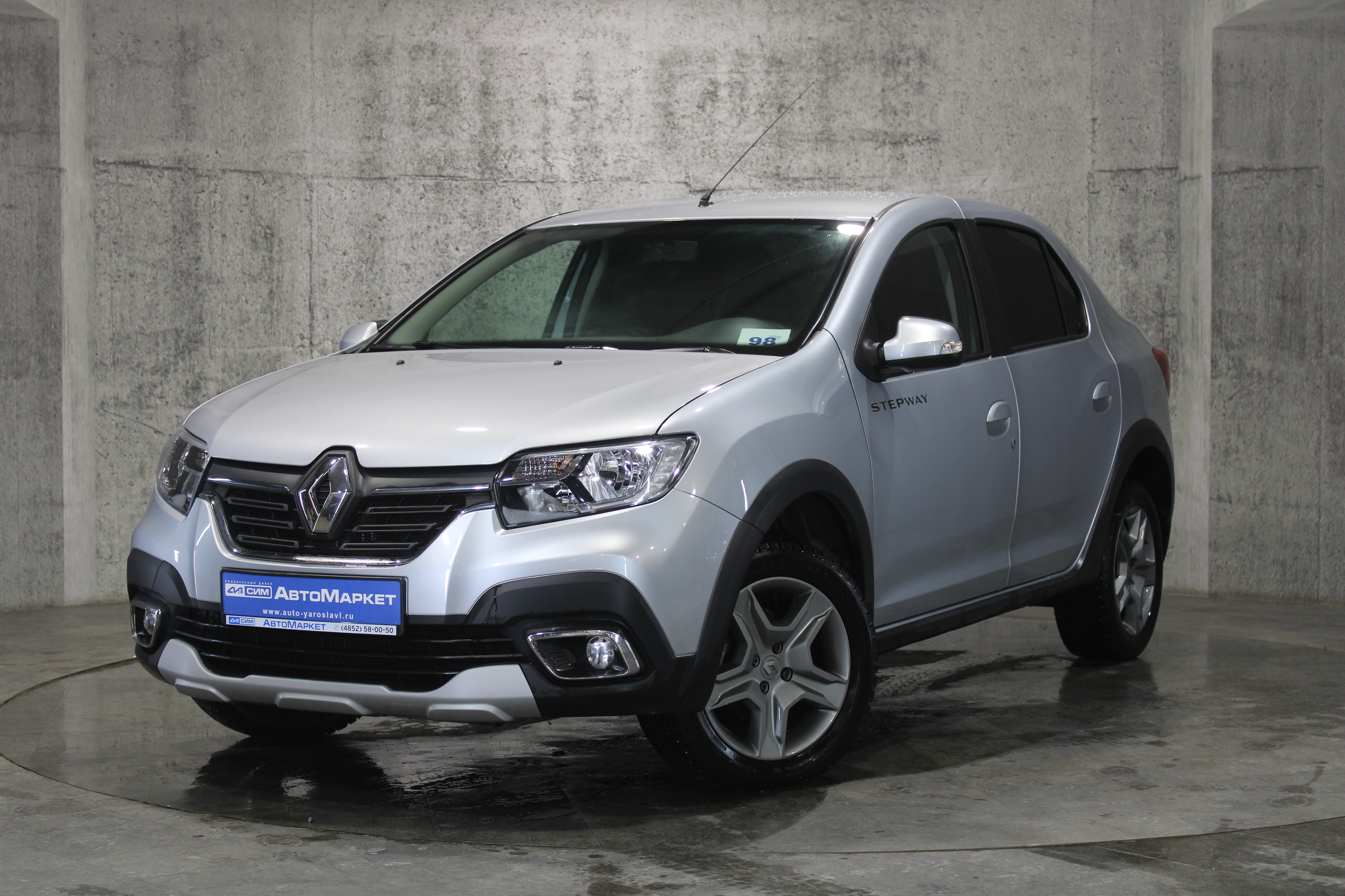 Renault LOGAN STEPWAY, 1.6 л. MT, 2020